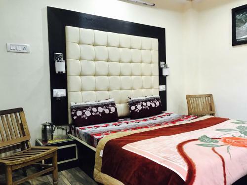 Ridgeview Homestay Near Lakkar Bazar