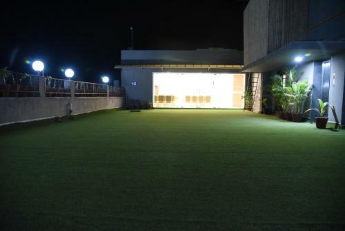 Viz Park Hotel