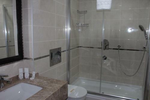 Grand Karot Hotel