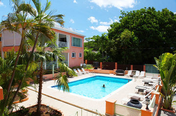 Hotel Travellers Palm