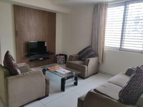 Hotel Suvarna Compact