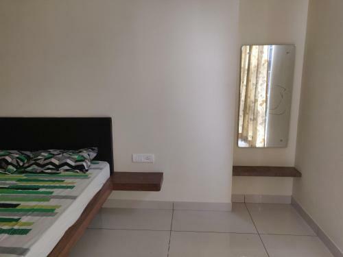Hotel Suvarna Compact