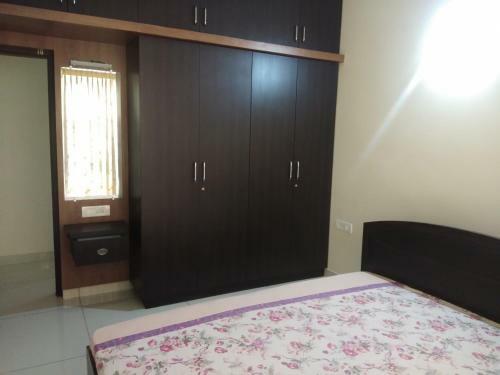 Hotel Suvarna Compact