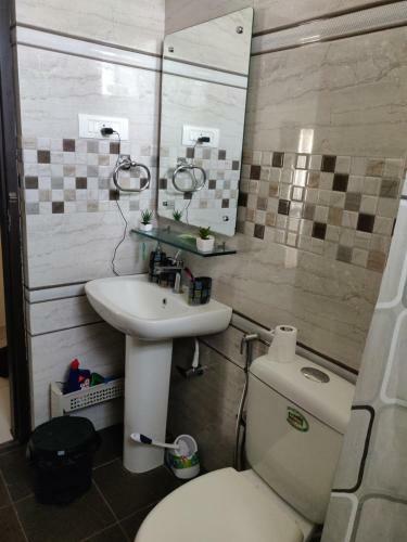 Hotel Suvarna Compact