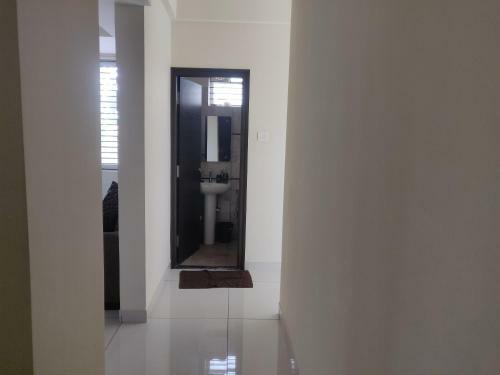Hotel Suvarna Compact