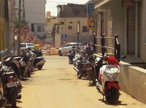 Hotel Suvarna Compact