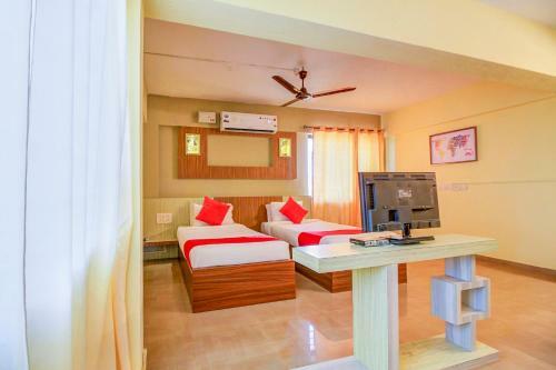 Hotel Capital O 17320 Vijaya Residency