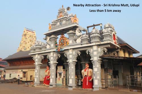 Hotel Capital O 17320 Vijaya Residency