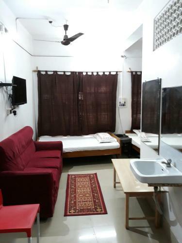 Chaiti Lodge - Santiniketan Bolpur