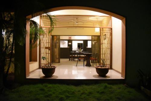 The Mango Villa