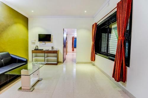 Hotel Capital O 46872 Gunwant Holidays