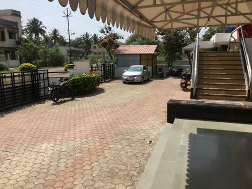 Sarang Lodging & Boarding