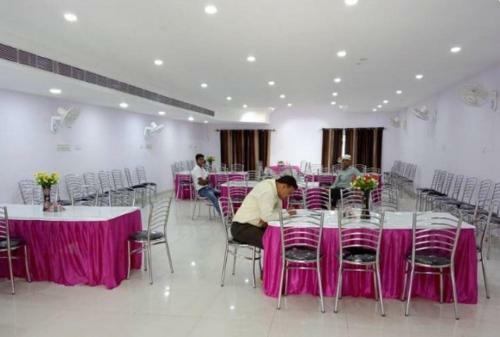 Hotel Maya Shyam