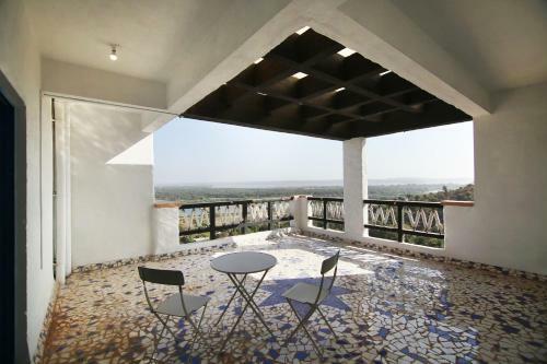 Apartamentos Greek Style 4bhk Home, Panjim, Goa