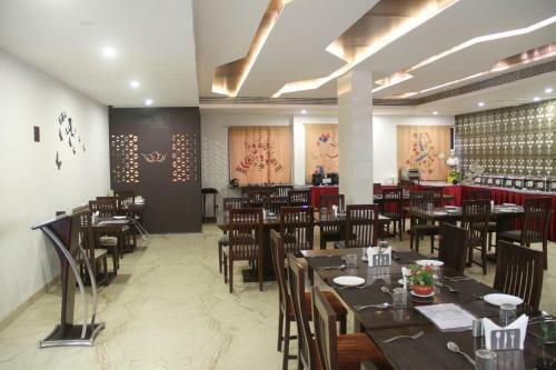 Lakshmi Hotel