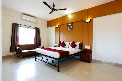 Hmr Hotels - Hmr Royal Inn