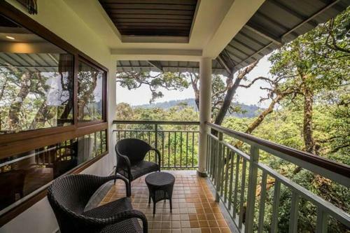 Hotel Elixir Hills Suites Resort And Spa
