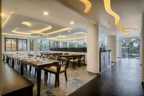 Hotel Elixir Hills Suites Resort And Spa