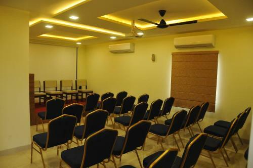 Hotel Pasupala Grand