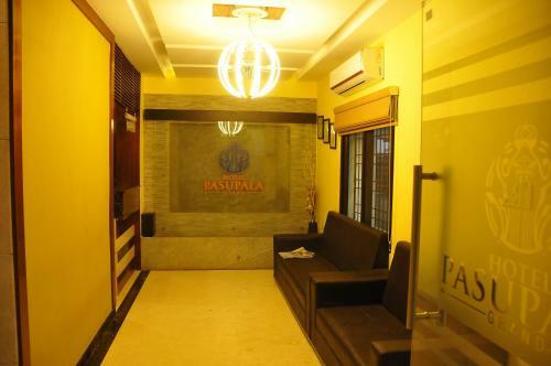 Hotel Pasupala Grand