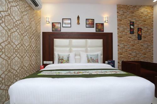 Hotel Arch