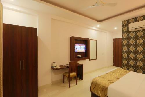 Hotel Arch