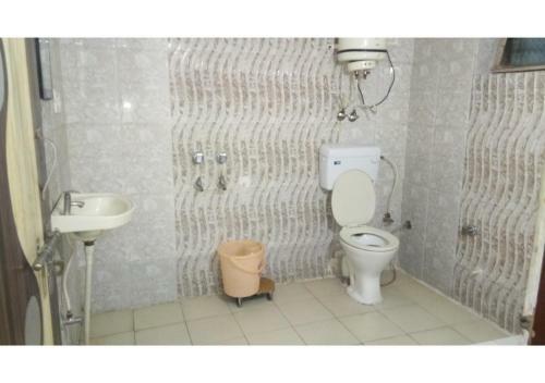 Hotel Well Furnished Rooms In Pushkar
