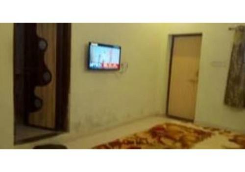 Hotel Well Furnished Rooms In Pushkar