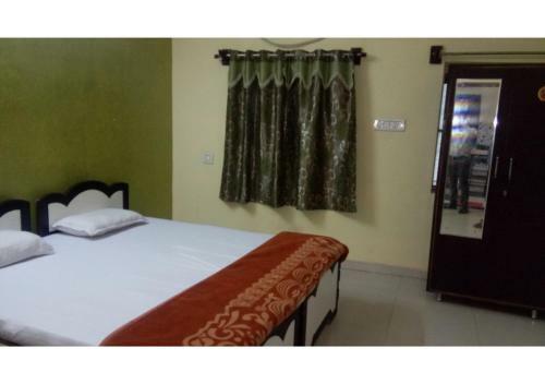 Hotel Well Furnished Rooms In Pushkar