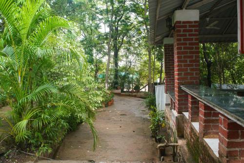 Hotel Dabhosa Waterfall Resort, A Nature Trails Resort