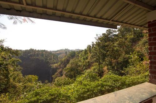 Hotel Dabhosa Waterfall Resort, A Nature Trails Resort