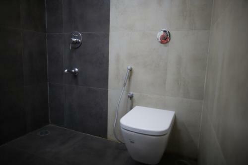 Hotel Villa Highnest - Oragadam -sriperumbudur