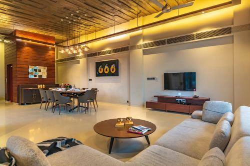 Villa Saffronstays Cassiopeia, Khandala