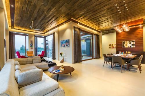 Villa Saffronstays Cassiopeia, Khandala