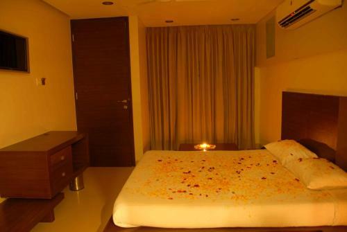 Hotel Silver Sands Beach Resort