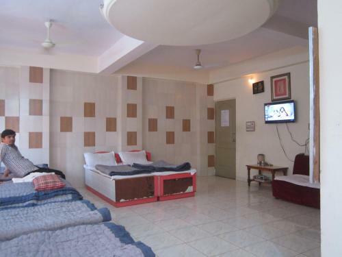 Hotel Dhruv Palace
