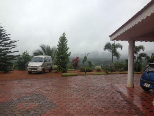 Jadkal Estate And Homestay