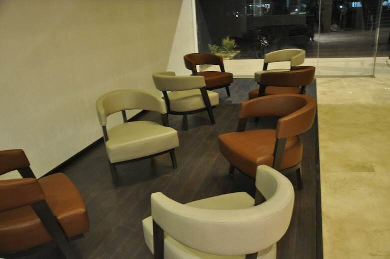 Mango Hotels Tansha Regal