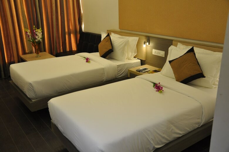 Mango Hotels Tansha Regal