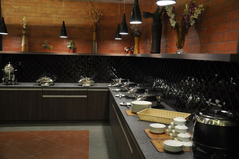 Mango Hotels Tansha Regal