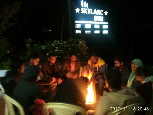 Skylarc Inn