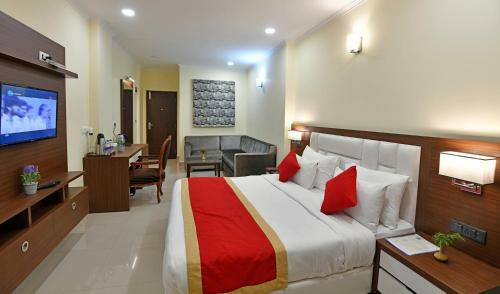 Hotel Clarks Residences Bhowali