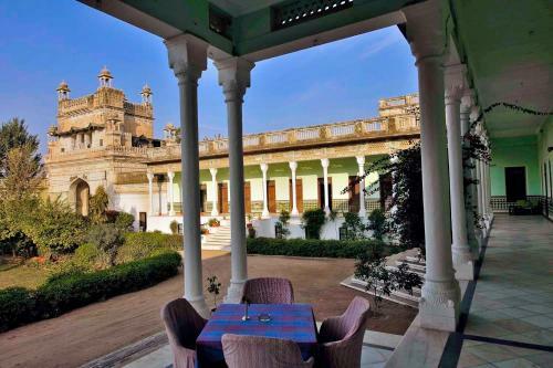 Hotel Neemrana's - Piramal Haveli