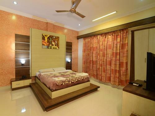 Ashlesh Hotel