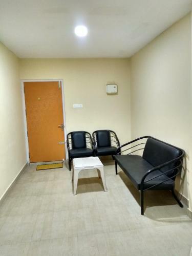 Hostal Myspace Holiday Inn
