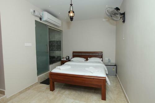 Hostal Maple House