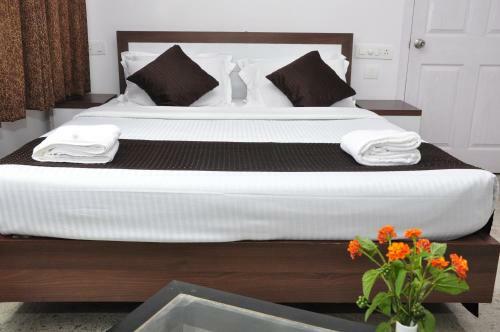 Hotel Munnar Summer Castle