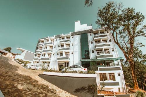 Hotel Munnar Summer Castle
