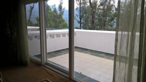 Hotel Kaivalyam Wellness Retreat