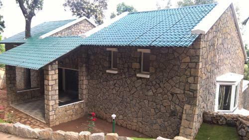 Hotel Kaivalyam Wellness Retreat